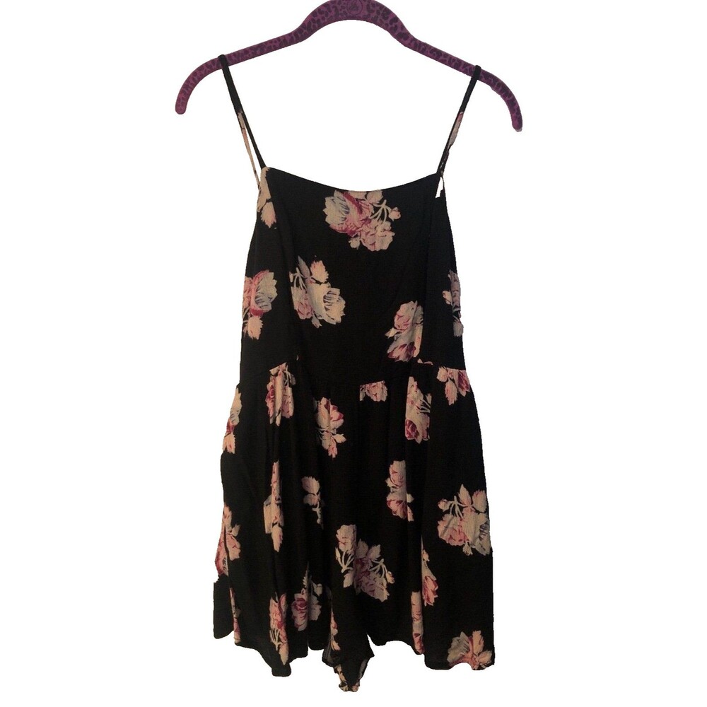 Kimchi Blu Women’s Romper M Dark Floral Cottage Garden Gypsy Peasant